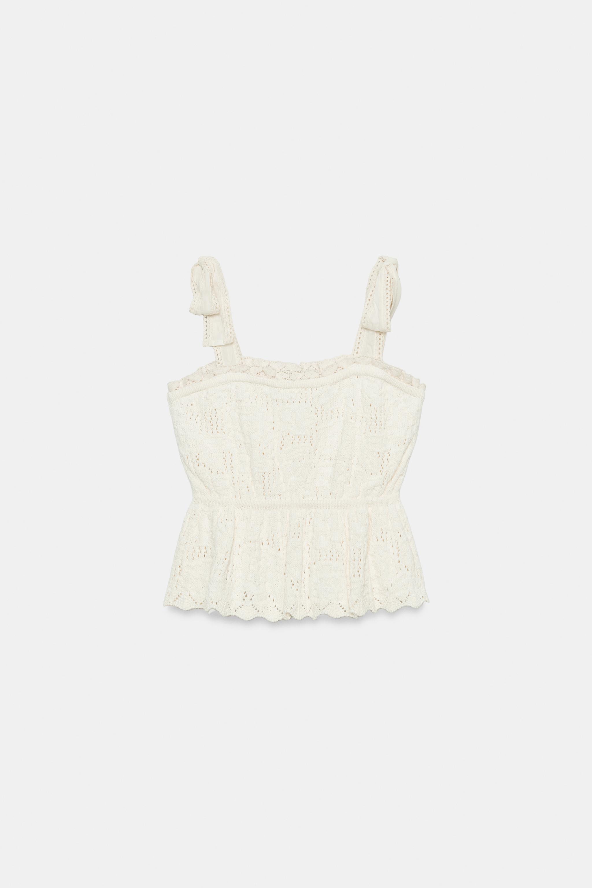 TOP ROMANTIQUE EN MAILLE À NŒUDS